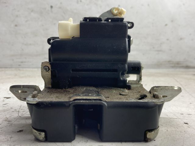 bontott MITSUBISHI COLT Csomagtérajtó Zárszerkezet