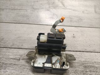 bontott MITSUBISHI COLT Csomagtérajtó Zárszerkezet