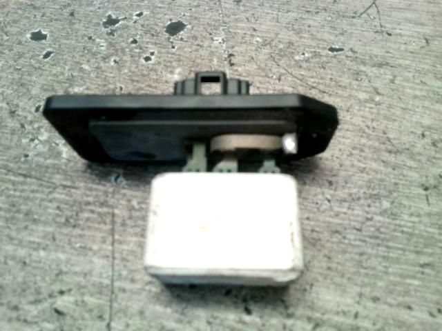 bontott MITSUBISHI COLT Előtét Ellenállás Fűtőmotor