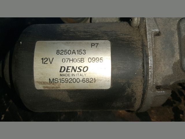 bontott MITSUBISHI COLT Első Ablaktörlő Szerkezet Motorral