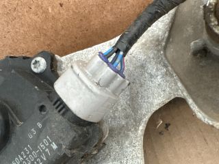 bontott MITSUBISHI COLT Első Ablaktörlő Szerkezet Motorral