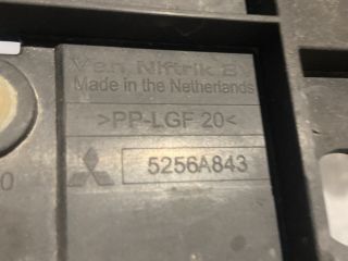 bontott MITSUBISHI COLT Első Lökhárító Légterelő