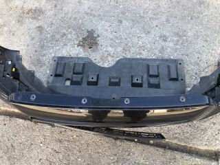 bontott MITSUBISHI COLT Első Lökhárító (Részeivel)