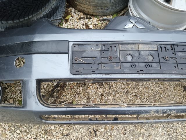 bontott MITSUBISHI COLT Első Lökhárító (Részeivel)
