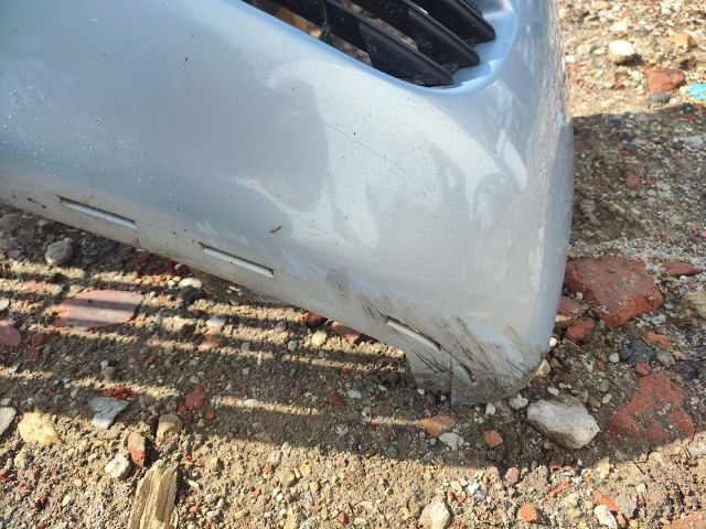 bontott MITSUBISHI COLT Első Lökhárító (Részeivel)