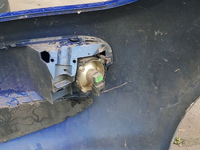 bontott MITSUBISHI COLT Első Lökhárító (Részeivel)