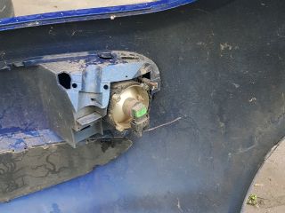 bontott MITSUBISHI COLT Első Lökhárító (Részeivel)