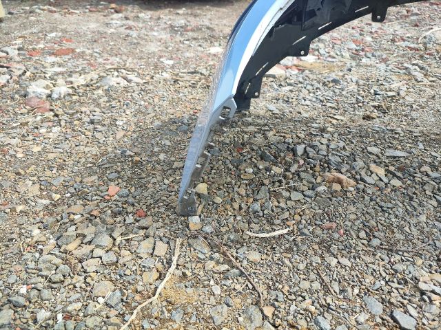 bontott MITSUBISHI COLT Első Lökhárító (Részeivel)