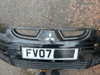 bontott MITSUBISHI COLT Első Lökhárító (Részeivel)