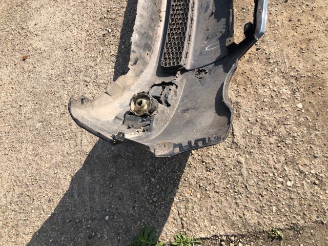 bontott MITSUBISHI COLT Első Lökhárító (Részeivel)