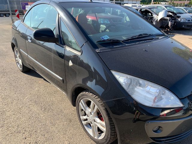 bontott MITSUBISHI COLT Első Lökhárító (Részeivel)
