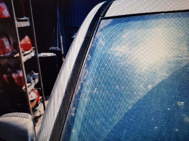 bontott MITSUBISHI COLT Első Szélvédő Jobb Díszléc