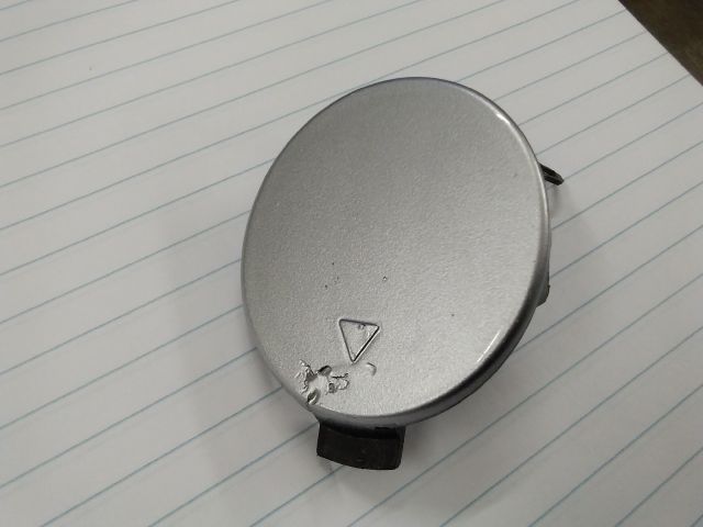 bontott MITSUBISHI COLT Első Vonószem Burkolat