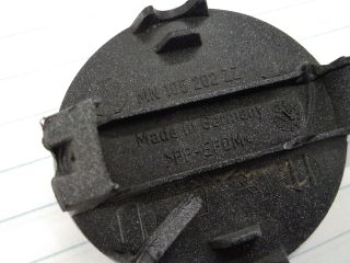 bontott MITSUBISHI COLT Első Vonószem Burkolat