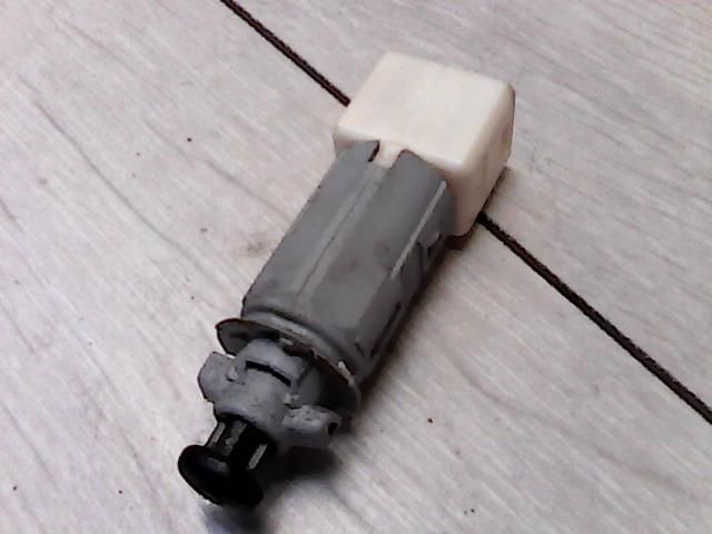 bontott MITSUBISHI COLT Fék Pedál Kapcsoló