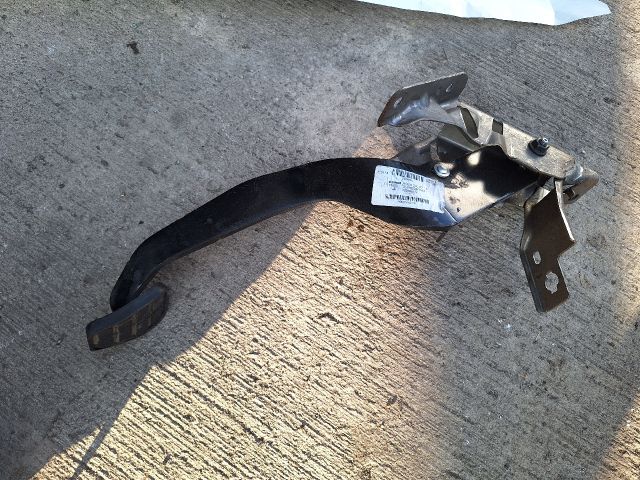 bontott MITSUBISHI COLT Fékpedál