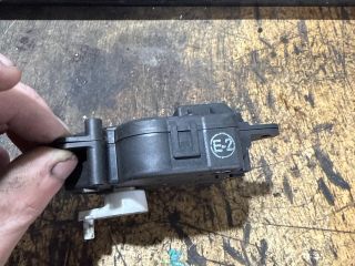 bontott MITSUBISHI COLT Fűtés Állító Motor