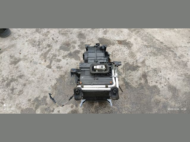 bontott MITSUBISHI COLT Fűtés Box