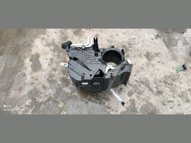 bontott MITSUBISHI COLT Fűtés Box