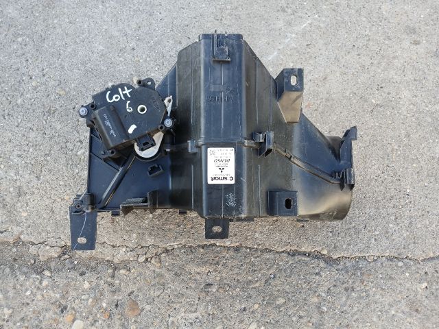 bontott MITSUBISHI COLT Fűtés Box