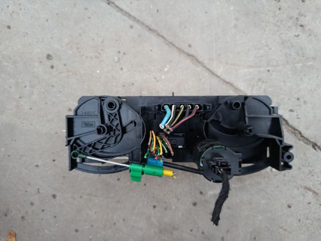 bontott MITSUBISHI COLT Fűtéskapcsoló (manuális klímás)