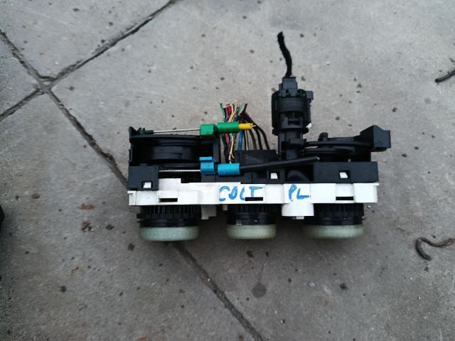 bontott MITSUBISHI COLT Fűtéskapcsoló (manuális klímás)