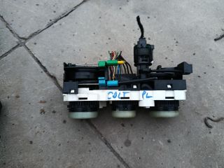 bontott MITSUBISHI COLT Fűtéskapcsoló (manuális klímás)