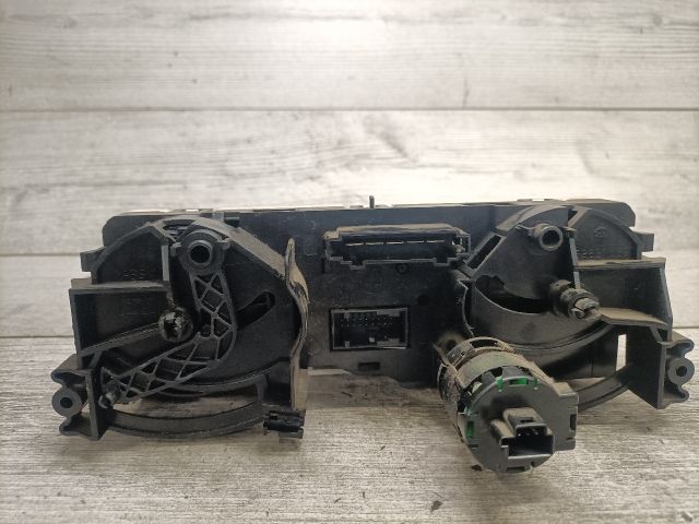 bontott MITSUBISHI COLT Fűtéskapcsoló (manuális klímás)