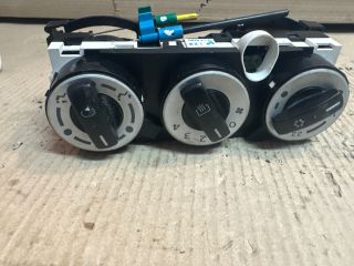 bontott MITSUBISHI COLT Fűtéskapcsoló (manuális klímás)