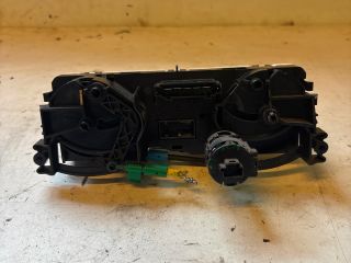 bontott MITSUBISHI COLT Fűtéskapcsoló (manuális klímás)