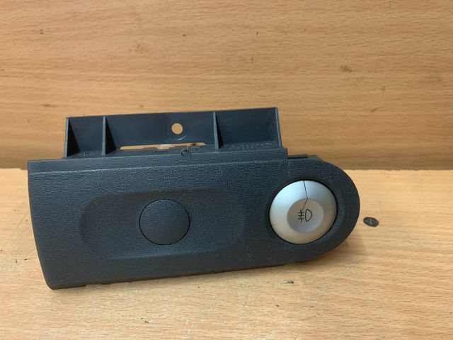 bontott MITSUBISHI COLT Hátsó Ködzárófény Kapcsoló