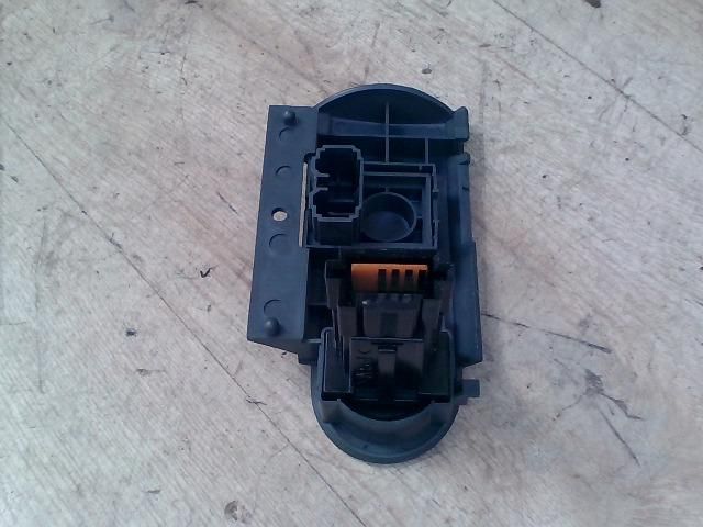 bontott MITSUBISHI COLT Hátsó Ködzárófény Kapcsoló