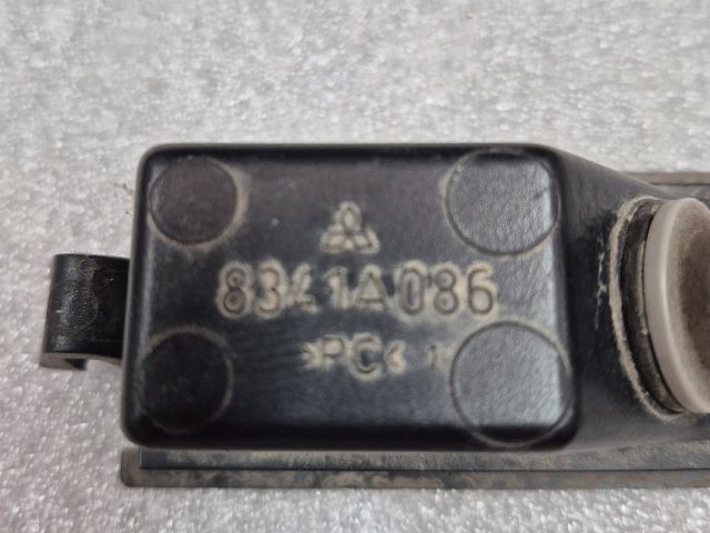 bontott MITSUBISHI COLT Hátsó Rendszámtábla Világítás