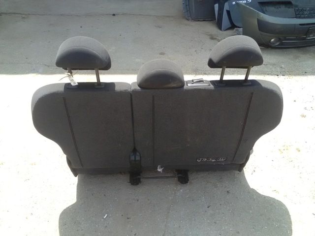 bontott MITSUBISHI COLT Hátsó Ülés Szett