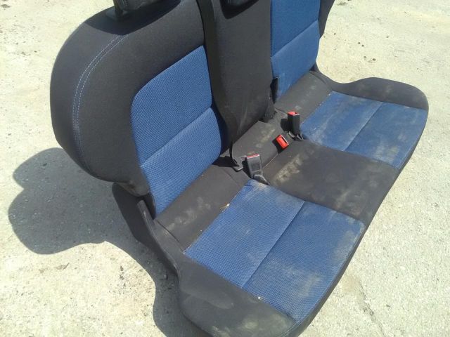 bontott MITSUBISHI COLT Hátsó Ülés Szett