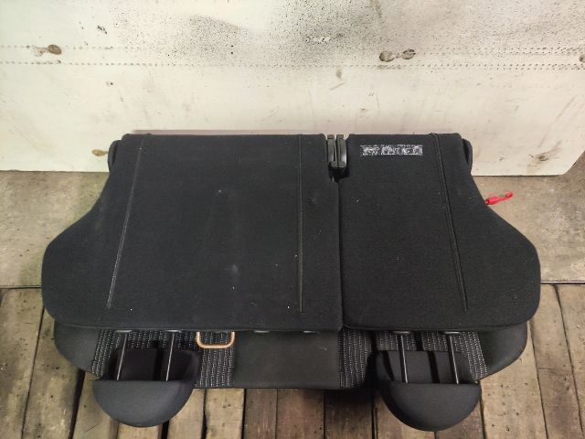 bontott MITSUBISHI COLT Hátsó Ülés Szett