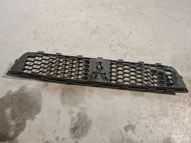 bontott MITSUBISHI COLT Hűtőrács