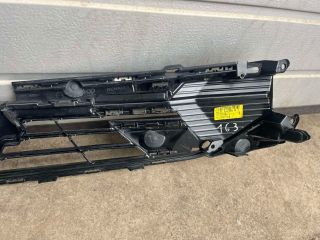 bontott MITSUBISHI COLT Hűtőrács