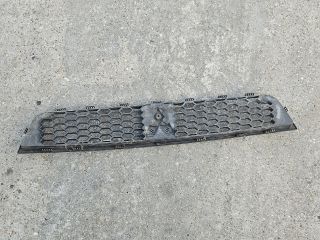 bontott MITSUBISHI COLT Hűtőrács