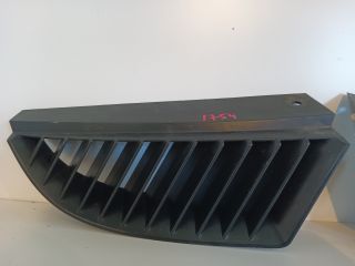 bontott MITSUBISHI COLT Hűtőrács