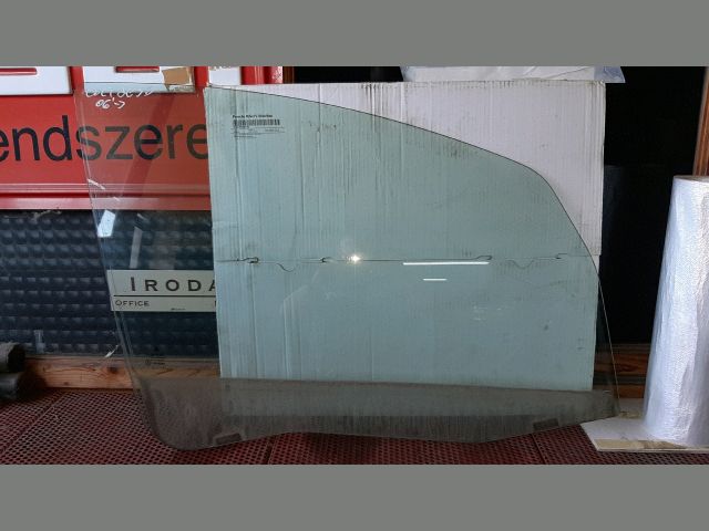 bontott MITSUBISHI COLT Jobb első Ablak