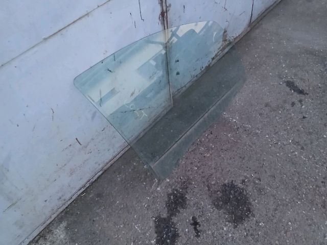 bontott MITSUBISHI COLT Jobb első Ablak