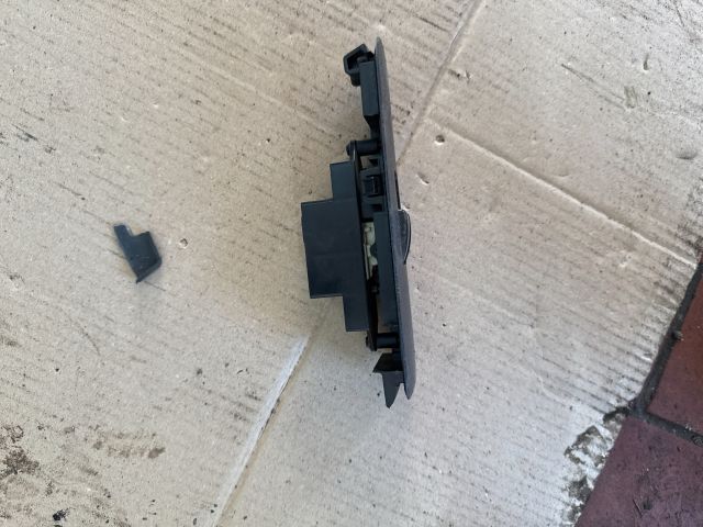 bontott MITSUBISHI COLT Jobb első Ablakemelő Kapcsoló