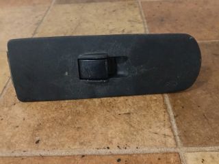 bontott MITSUBISHI COLT Jobb első Ablakemelő Kapcsoló