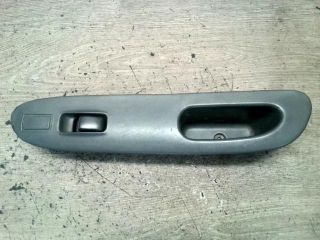 bontott MITSUBISHI COLT Jobb első Ablakemelő Kapcsoló