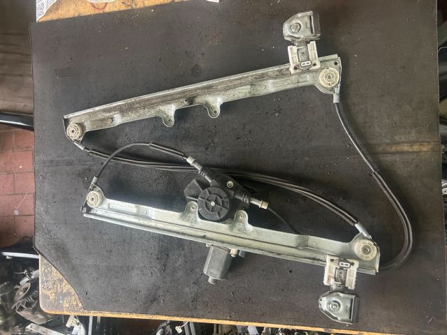 bontott MITSUBISHI COLT Jobb első Ablakemelő Szerkezet (Elektromos)