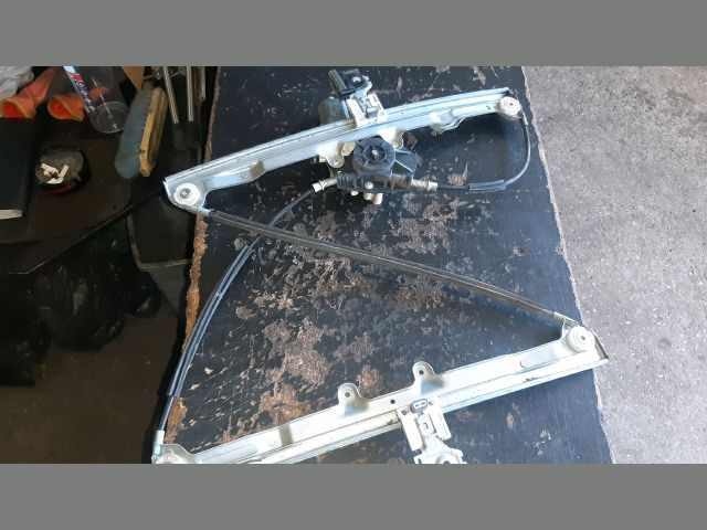 bontott MITSUBISHI COLT Jobb első Ablakemelő Szerkezet (Elektromos)