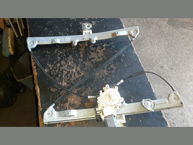 bontott MITSUBISHI COLT Jobb első Ablakemelő Szerkezet (Elektromos)