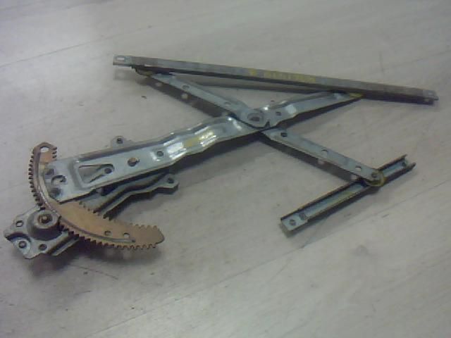 bontott MITSUBISHI COLT Jobb első Ablakemelő Szerkezet (Mechanikus)