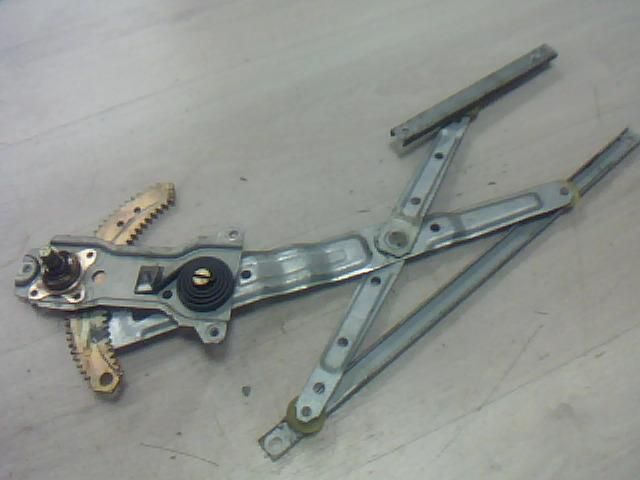 bontott MITSUBISHI COLT Jobb első Ablakemelő Szerkezet (Mechanikus)